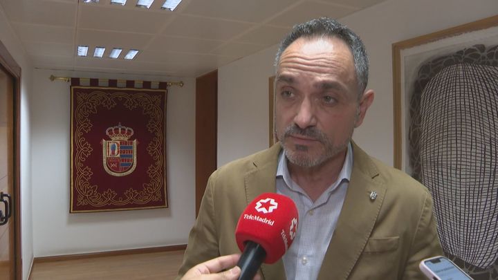 Bautista vuelve a negar su dimisión tras admitirse la querella por acoso a una exedil