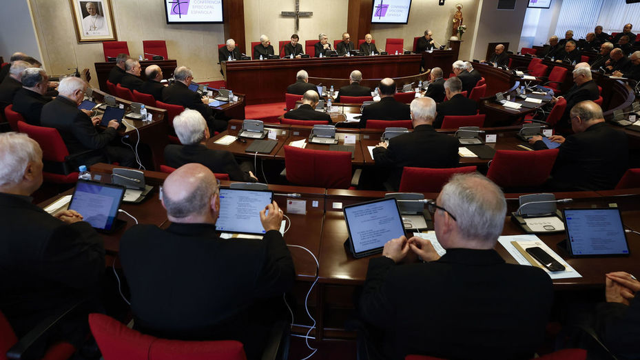 Críticas de los obispos al Gobierno por su falta de 'aconfesionalidad' en temas como el matrimonio o la sexualidad