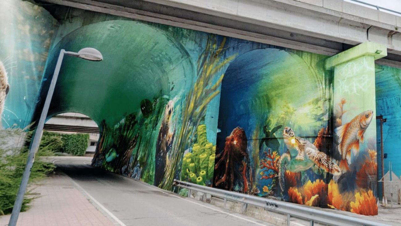 Arte urbano bajo la A-6 a su paso por Torrelodones
