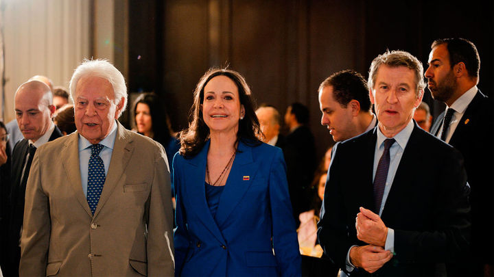 Felipe González elogia el liderazgo de María Corina Machado: "Te mereces el premio Nobel por tu lucha por la libertad"