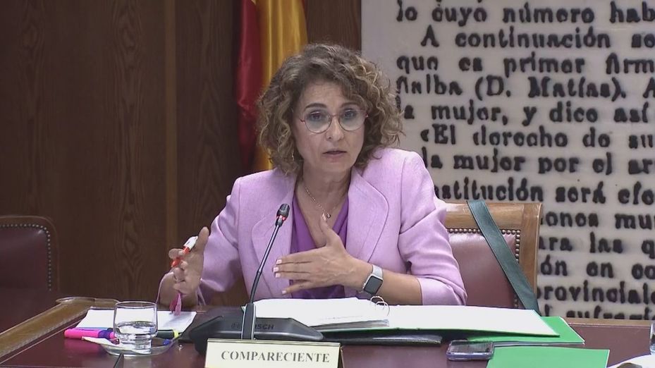 Montero insiste en el Senado en que la investigación a Vicente Fernández fue después de ser presidente de la SEPI