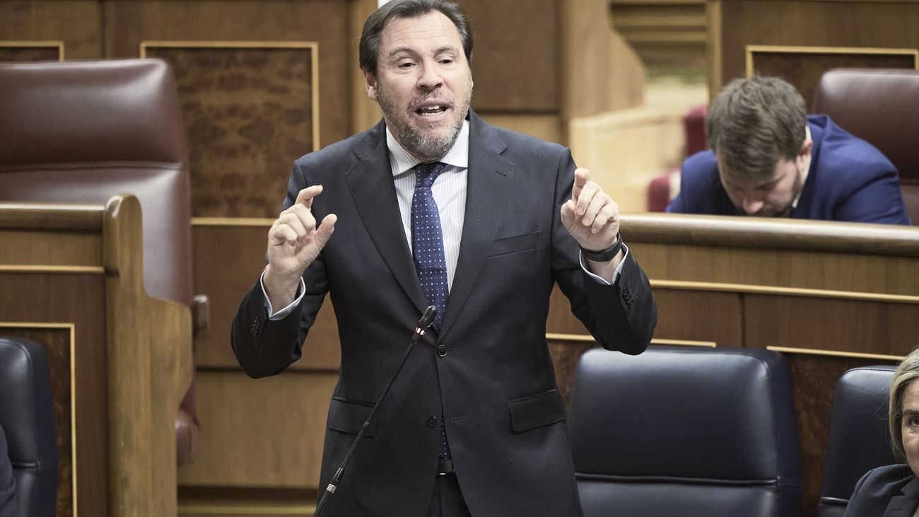 Óscar Puente acusa al  PP de tener una actitud "ruin y miserable" por reprocharle su ausencia en el funeral de las víctimas de Adamuz