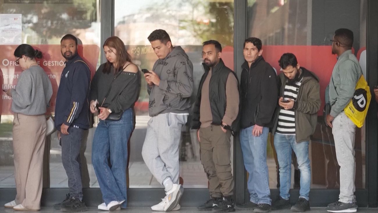 La Federación de Municipios de Madrid denuncia el "colapso" con la regularización y el "nulo apoyo" del Gobierno