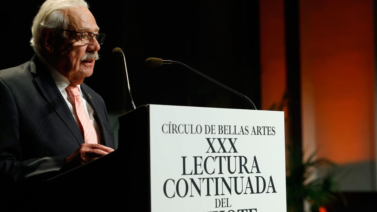 El escritor mexicano Gonzalo Celorio inicia la lectura del 'Quijote'