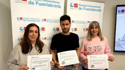 El Hospital de Fuenlabrada entrega los premios de su concurso de relato breve en el Día del Libro