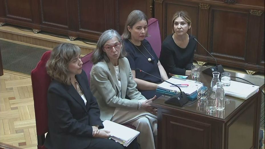 Las auditoras del Ministerio de Transportes: En "apenas 13 minutos" se duplicó la compra de mascarillas por orden de la trama