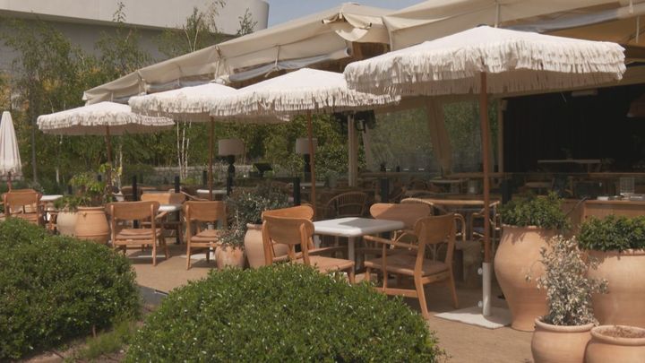 Tres espacios, dos terrazas y una barra que huele a costa: así es 'O', el nuevo rincón costero de LaFinca