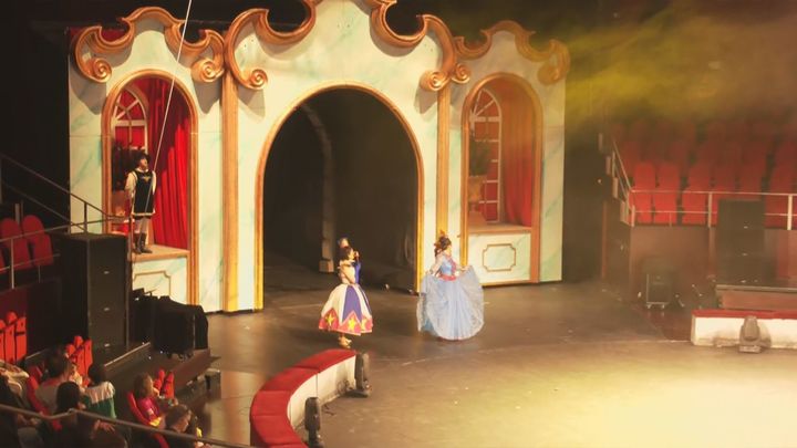 El Teatro Circo Price reinventa Cenicienta a ritmo de acrobacias