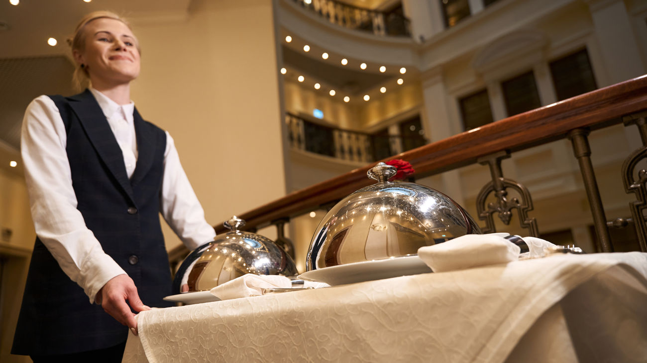 La Escuela Municipal de Hostelería impulsa nuevos cursos con prácticas para cubrir la falta de profesionales