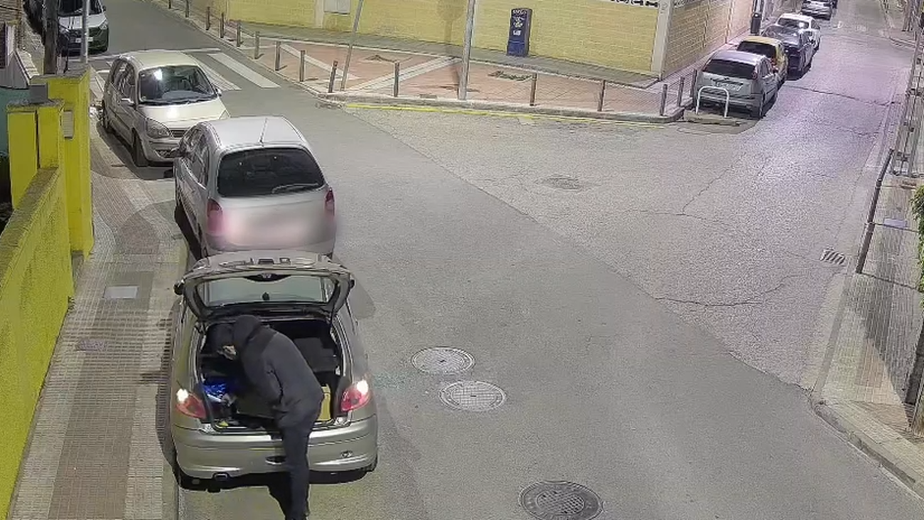 Dos detenidos por robar en el interior de ocho vehículos en Collado Villalba