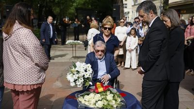 La Comunidad de Madrid rinde homenaje a las víctimas del atentado terrorista en Juan Bravo en su 40º aniversario
