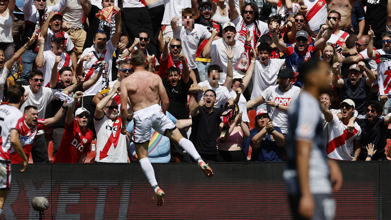 Alemao celebra su gol ante la Real Sociedad