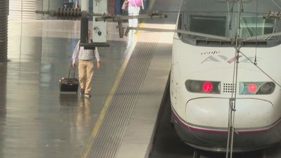 Retrasos en los trenes de Alta Velocidad que unen Madrid con Andalucía y Toledo