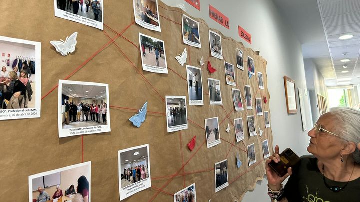 Murales con fotos inolvidables para acompañar a los mayores de Móstoles