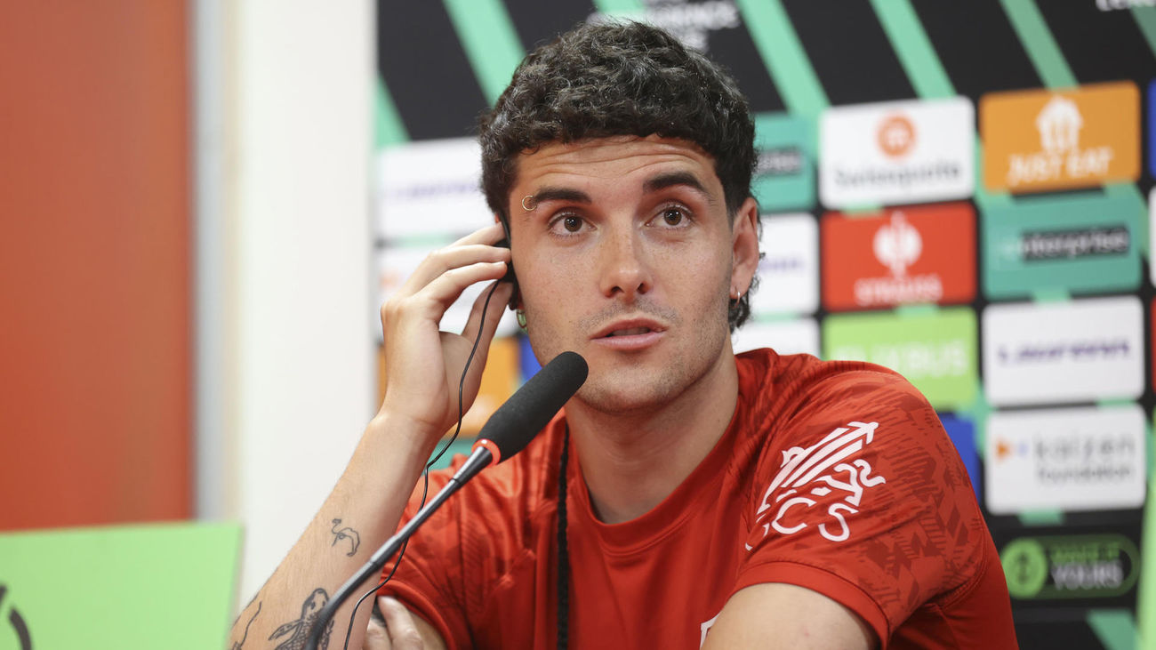 Camello, ante la semifinal de la Liga Conferencia: "Siento mariposas, como en una primera cita"