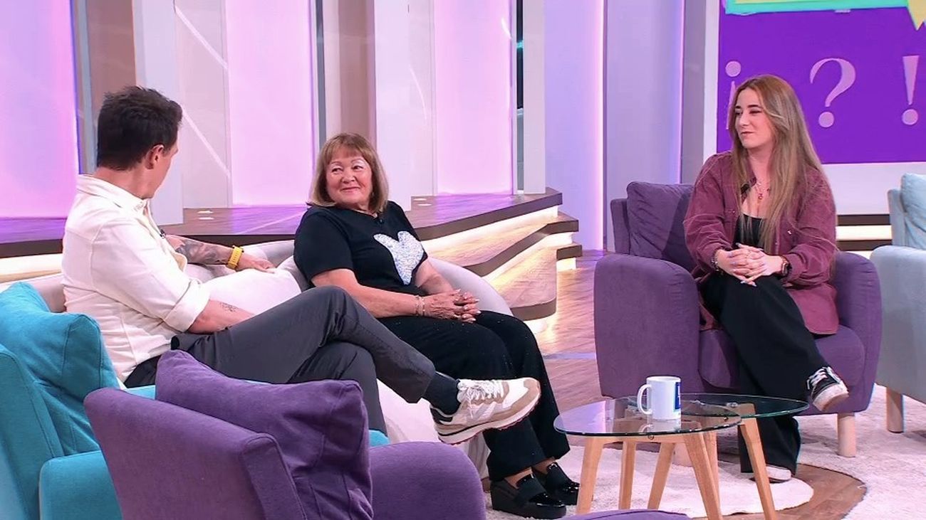 “Mi nieta es amor”: Anita se tatúa a los 78 años con Esther