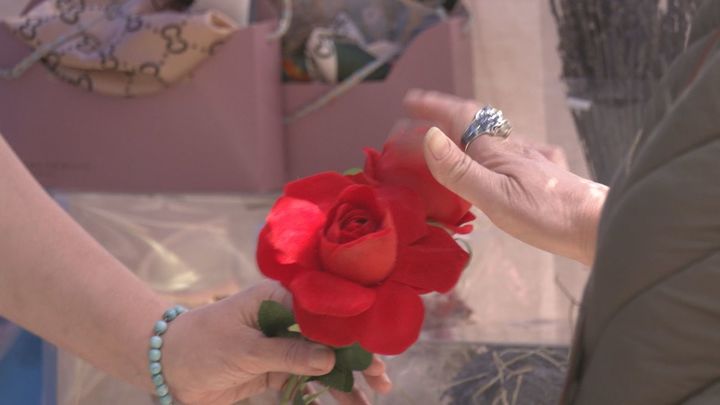 Historia, fuegos y un mercado con 140 puestos dan el pistoletazo de salida a las Fiestas del 2 de Mayo en Móstoles