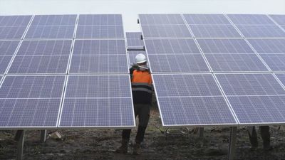 Iberdrola gana 1.711 millones, un 14,6% menos, y señala sus inversiones en redes