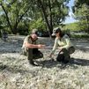 Agentes Forestales de Madrid vigilan zonas con acumulación de pelusa de chopo para prevenir incendios forestales