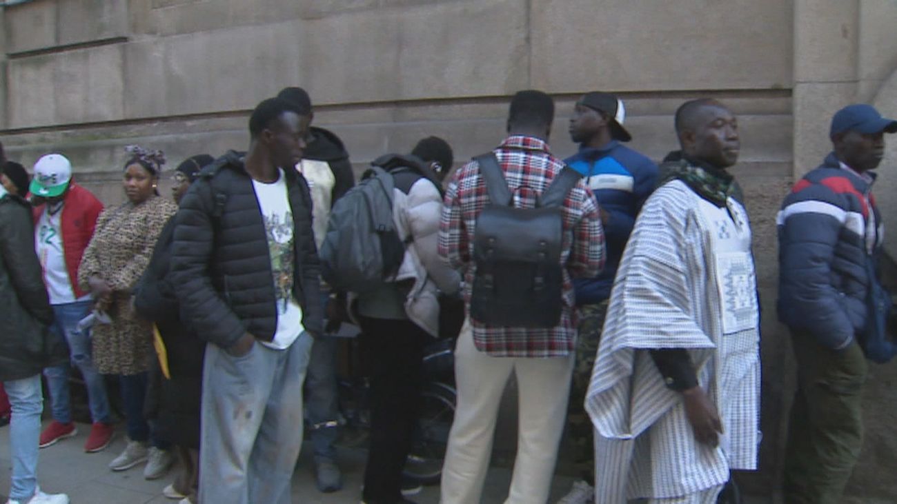 Ayuso cuestiona el "rigor" con el que el Gobierno está dando "el carné de español" a migrantes para "inflar censos"