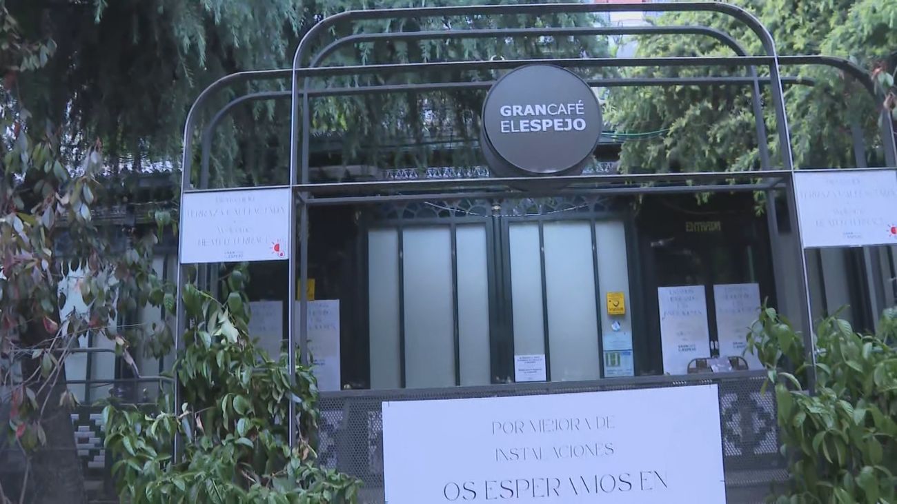 Cierra el Café Espejo de Recoletos tras perder su terraza