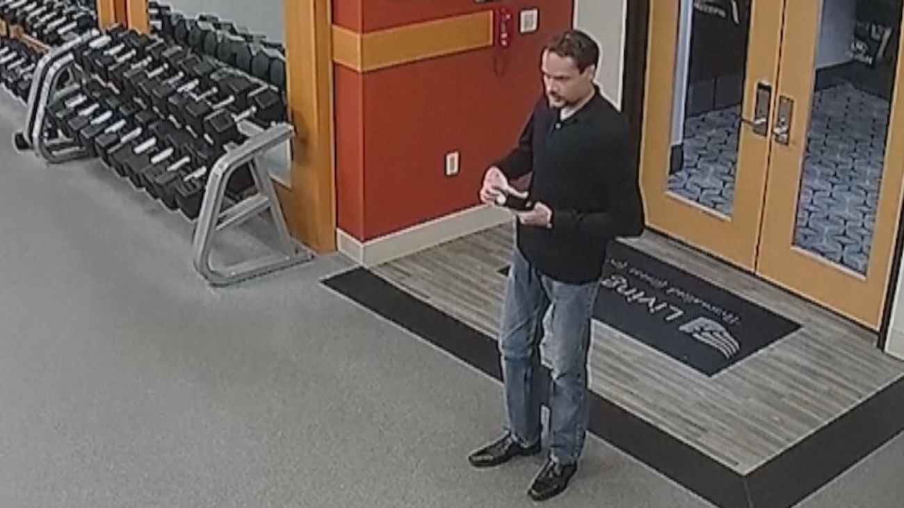 Las nuevas imágenes que muestran a Cole Allen disparando a un agente del Servicio Secreto antes de ser detenido