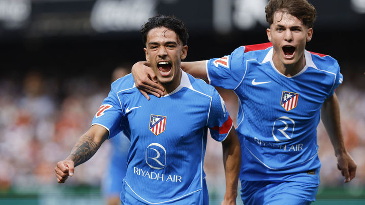 0-2. Los canteranos del Atlético tumban a un Valencia que no cierra la salvación