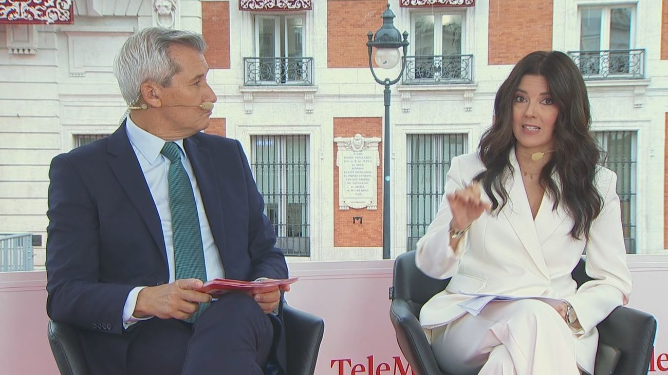 Víctor Arribas y Carmen Estañ presentan el Especial Informativo 2 de Mayo