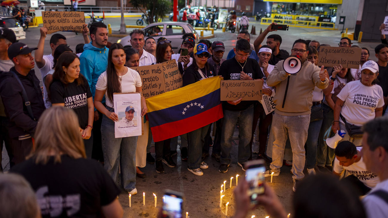 Venezolanos reclaman la liberación de todos los presos políticos