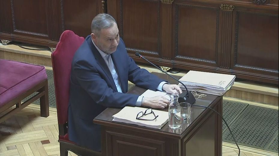 Ábalos lo niega todo en el Supremo y afirma ser víctima de un "caso mediático"