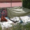 Los asentamientos ilegales se disparan en Madrid: tiendas de campaña y basura en un solar Carabanchel