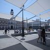 Comienza el montaje de los toldos de Sol para que estén operativos el próximo 1 de junio