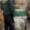 La Guardia Civil interviene productos falsificados por valor de un millón de euros en Cobo Calleja