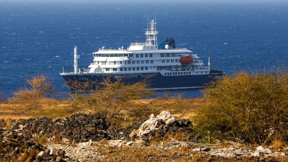 España acuerda con la OMS que el crucero con hantavirus haga escala en Canarias