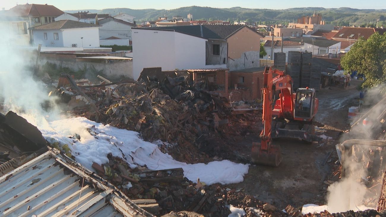 Desolación en Morata de Tajuña tras el incendio que destruyó tres casas: "Se han quedado con lo puesto"