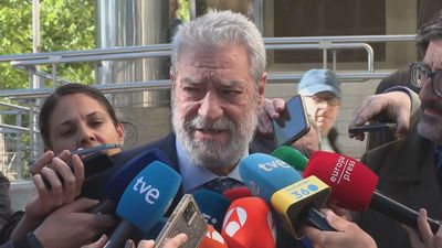 Rodríguez dice que la foto de los periodistas se la reenviaron