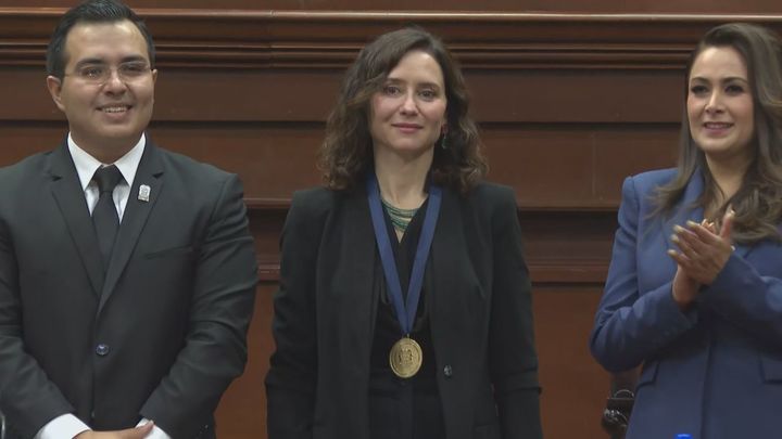 Ayuso recibe la Medalla de la Libertad del Congreso de Aguascalientes, México