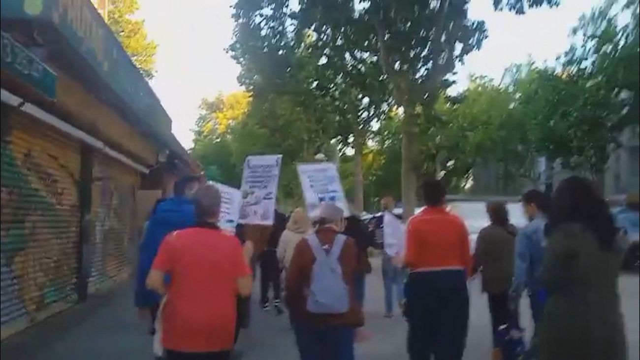 Nueva manifestación de los vecinos de San Blas tras el asesinato de un joven de 20 años