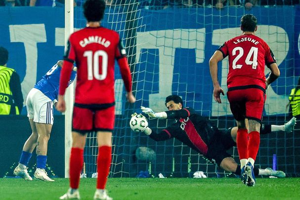 Batalla para el penalti / EFE