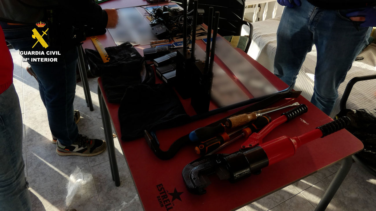 Herramientas empleadas para robos con fuerza en la Operación Cabeter