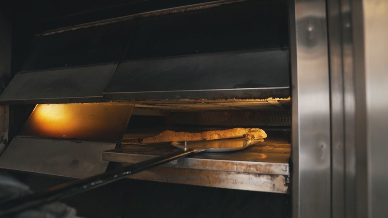 Esta panadería madrileña homenajea a San Isidro con un pan inspirado en su garrote