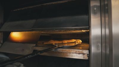 Esta panadería madrileña homenajea a San Isidro con un pan inspirado en su garrote