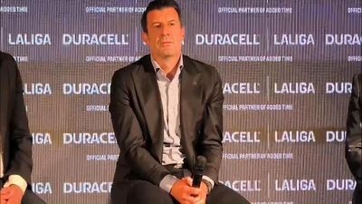 Figo: "En el Real Madrid la mano dura no funciona"