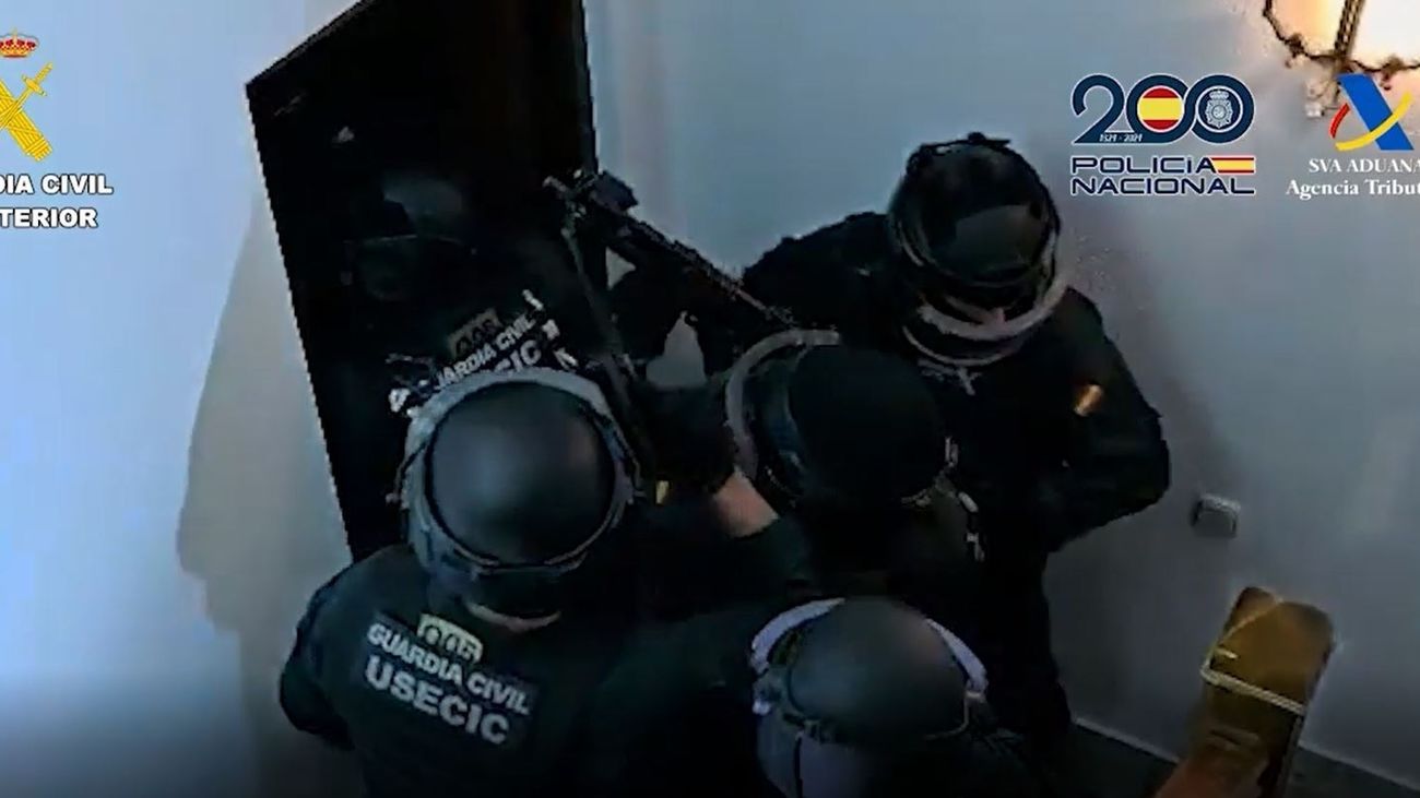 Asalto de la Guardia Civil relacionado con la introducción de drogas por el aeropuerto de Barajas