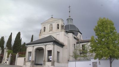 La Ermita de San Isidro abre sus secretos a decenas de curiosos
