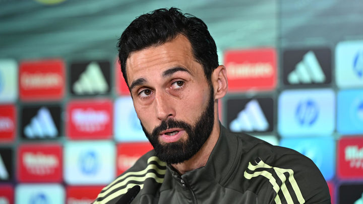 Arbeloa: "No voy a quemar a mis jugadores en una hoguera publica, no se lo merecen"