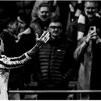 Giménez publica una foto con la afición y canción con la letra "debo marcharme"