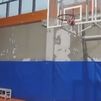 Desconchones, humedades y grietas: el mal estado del polideportivo de Perales del Río de Getafe