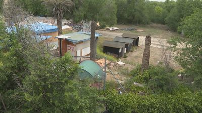 El deterioro de Attica: de icono de la noche madrileña a  campamento de infraviviendas