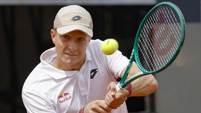 Martín Landaluce avanza a tercera ronda de Roma tras eliminar a Cilic
